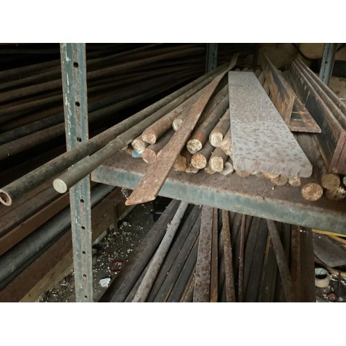 407 - 3 shelves of round steel bar