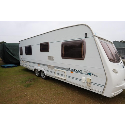 7 - Lexon Lunar 4 birth caravan with solar panel, water barrels, cooker, fridge, heater, shower/wc - lig... 