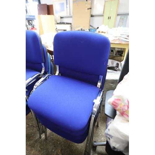 196 - 4 metal frame chairs