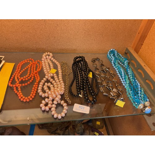 475 - Qty of necklaces