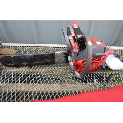 14 - Petrol chainsaw - EFCO