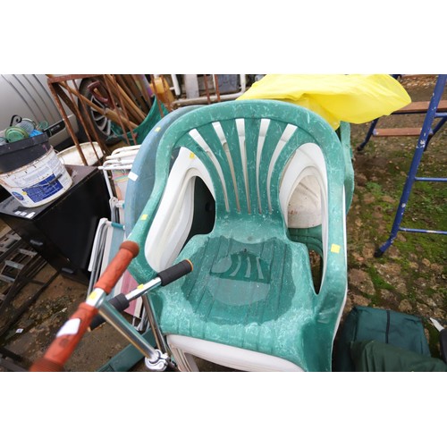 51 - Misc garden furniture, incl plastic, folding, reclining chairs, table, lounger & cushions