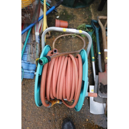 60 - Garden hose on reel