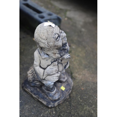 79 - Gnome statue (garden)