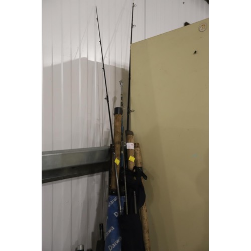 99 - 10 fishing rods