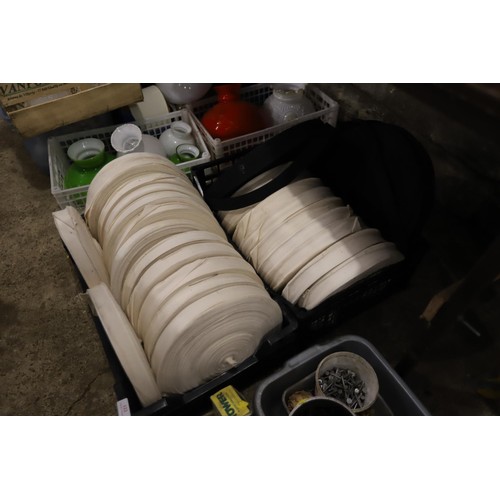 122 - 23 rolls of white webbing & 2 rolls black