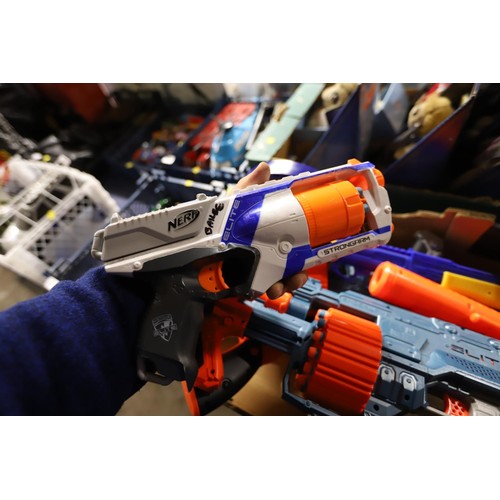 242 - Box of fully loaded Nerf guns with spare bullets