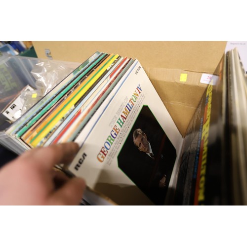 285 - Box or records/vinyls