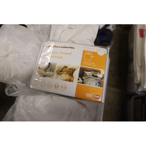 301 - Various duvets