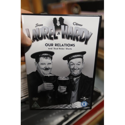 382 - Laurel & Hardy DVD collection