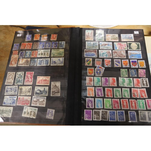 391 - World stamps