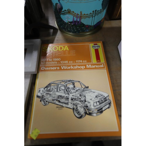 396 - 2 Haynes manuals Skoda