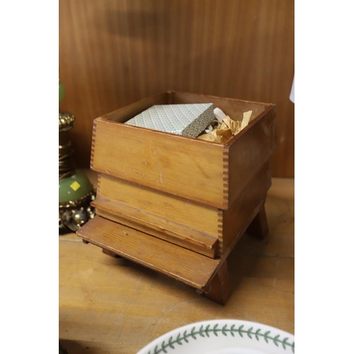 415 - Sewing box (bee hive style)