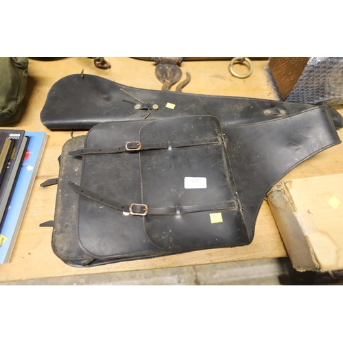 425 - Gun carry case & bag for horse