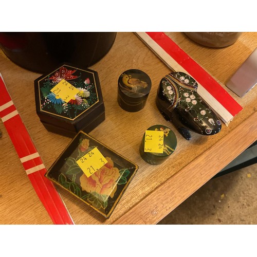 495 - Japanese & other lacquered boxes