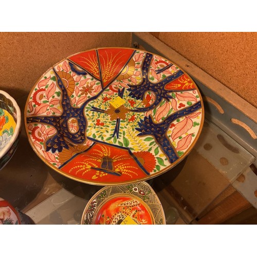 531 - Japanese imari items, etc