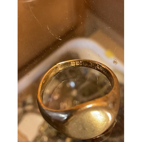 538 - Gents gold signet ring - blank, no initials