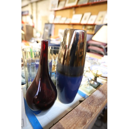 590 - Glassware & vases