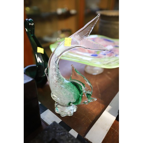 604 - Green themed Studio glass, incl large large bowl