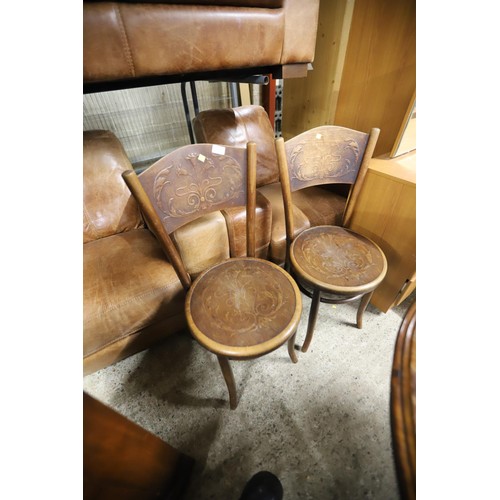 679 - Pair of Bentwood chairs