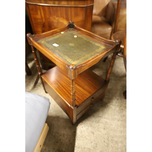 676 - Reproduction leather top side table with shelf & drawers