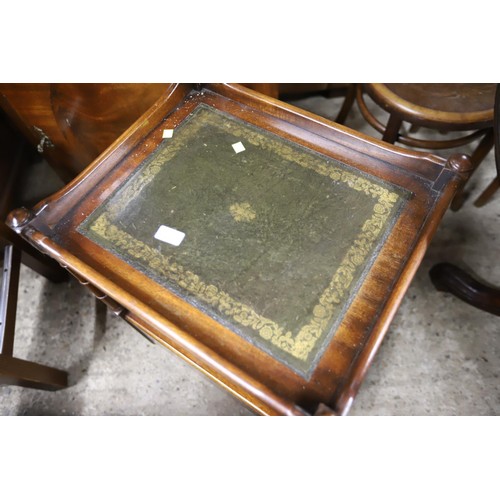 676 - Reproduction leather top side table with shelf & drawers