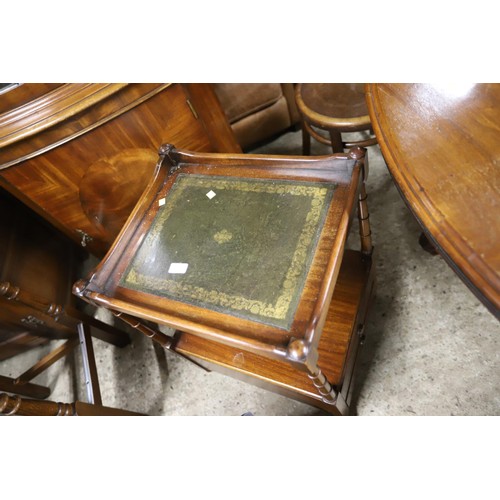 676 - Reproduction leather top side table with shelf & drawers