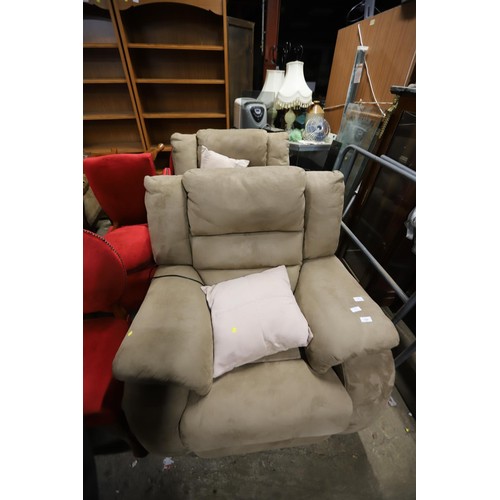 657A - Pair of electric reclining armchairs - warranted until 12 noon Tuesday following the above sale