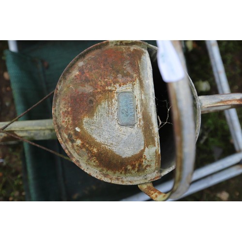 39 - Galvanised can & leaf barrow