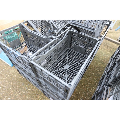 65 - 20 x black stacking crates