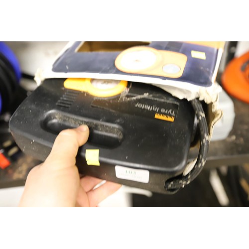 103 - Wickes cordless drill driver & tyre inflator - warranted until 12 noon Tuesday following the above s... 