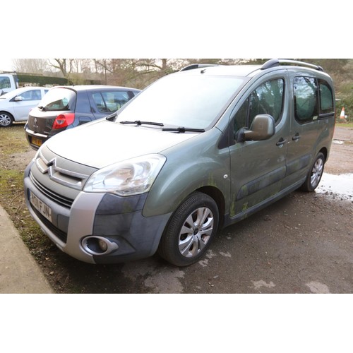 1 - Citroën berlingo reg:AO11FJN - Mot until 24 October 2025 - need new battery