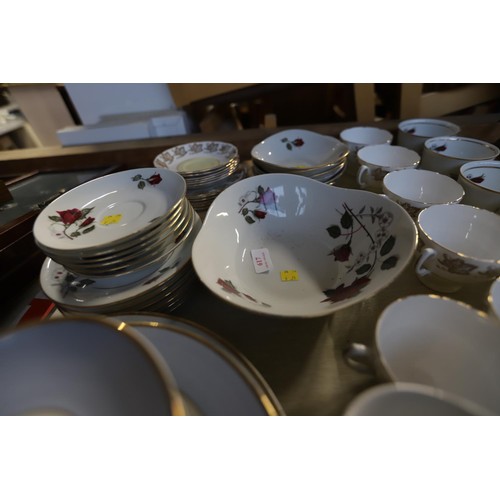 489 - Part tea sets