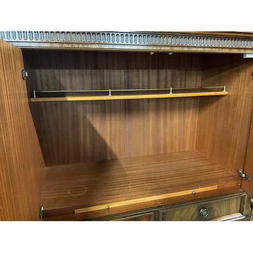 502 - Reproduction double cupboard with 2 drawers