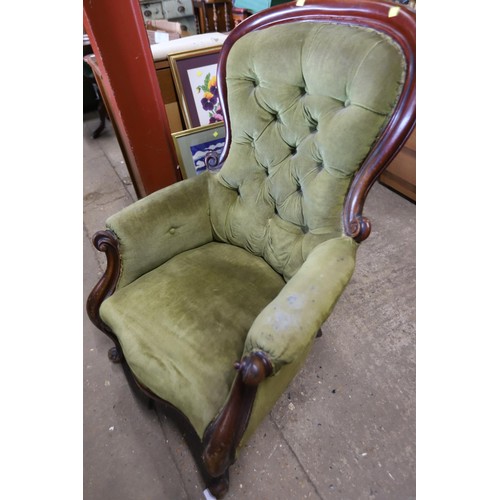 538 - Victorian spoon back chair