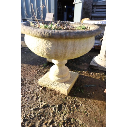 28 - Large round garden planter