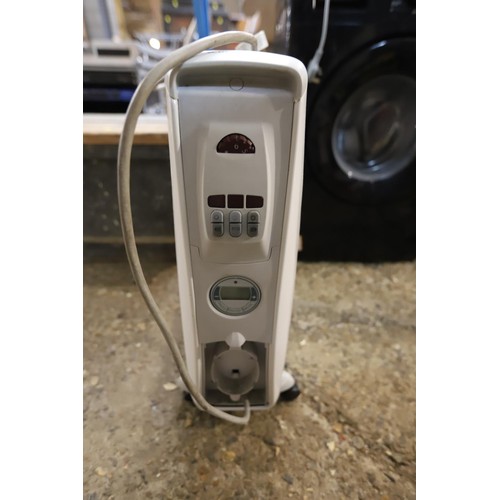 72 - Dimplex heater - warranted until 12 noon Tuesday following the above sale