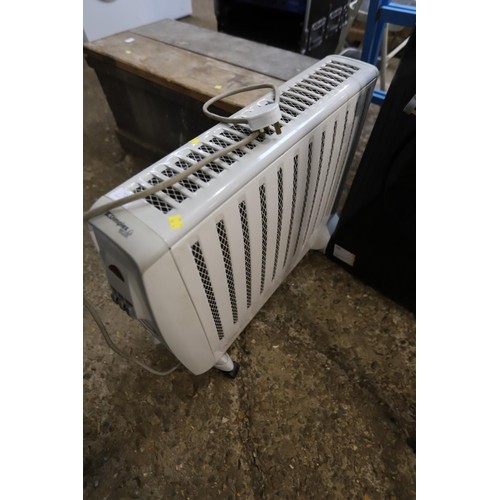 72 - Dimplex heater - warranted until 12 noon Tuesday following the above sale