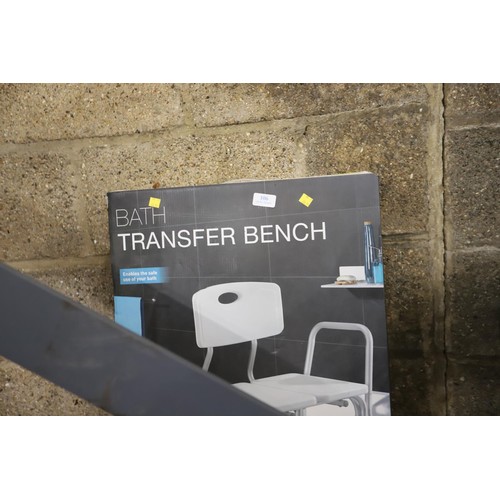 106 - Bath transfer bench - boxed