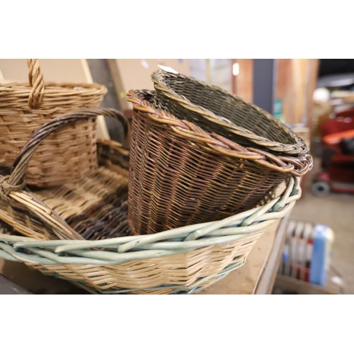 126 - Baskets