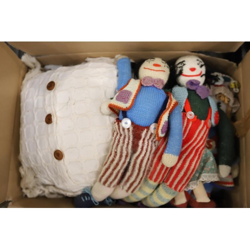 162 - 4 trays & a suitcase, incl cushions, materials, dolls, etc