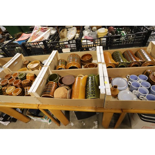 258 - 6 trays of Hornsea pottery