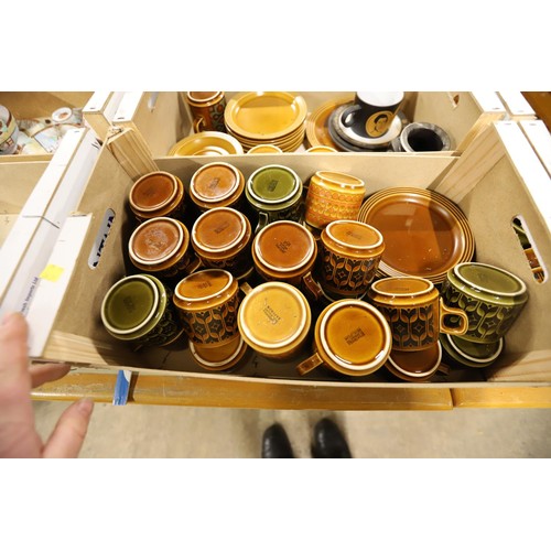 258 - 6 trays of Hornsea pottery