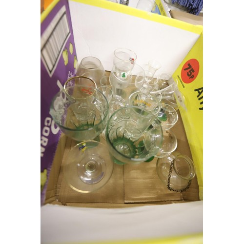 261 - 5 boxes of glassware