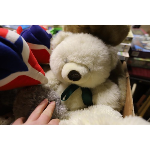 273 - Collection of London 2012 Olympic mascots & box of teddy bears with vintage small one