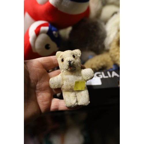 273 - Collection of London 2012 Olympic mascots & box of teddy bears with vintage small one