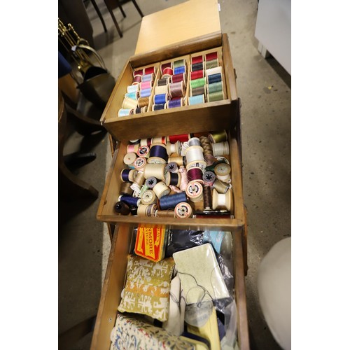 292 - Sewing box & various cottons, etc