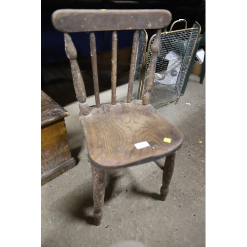 296 - Elm seated child's chair Af