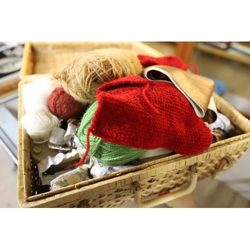 480 - Sewing items in wicker case