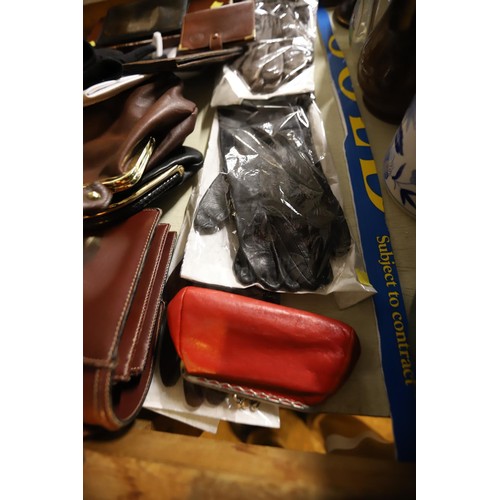 496 - Leather gloves & wallets, leather bags, vintage gloves